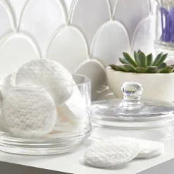 Up & Up Basic Cotton Rounds Nail Polish And Makeup Remover Pads - 100ct - Up&up™ -Up & Up Shop GUEST c916e279 5159 4411 84d8 50d5843da64d